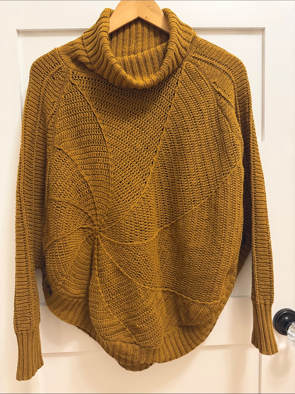Angel of the North Olive Turtleneck Knit Sweater size Small